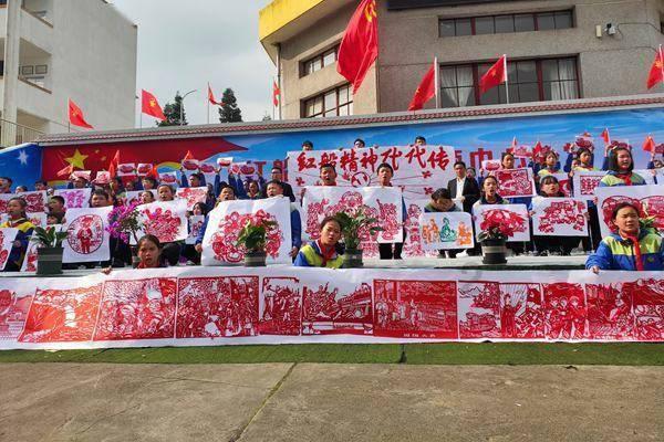 独孤九剑威力极大，岳不群为什么不想方设法偷学独孤九剑？